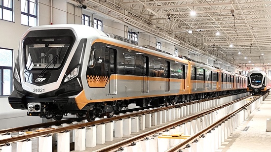 重慶地鐵24號線項目鹿角車輛段至竹園村站區段熱滑試驗成功 (2).jpg